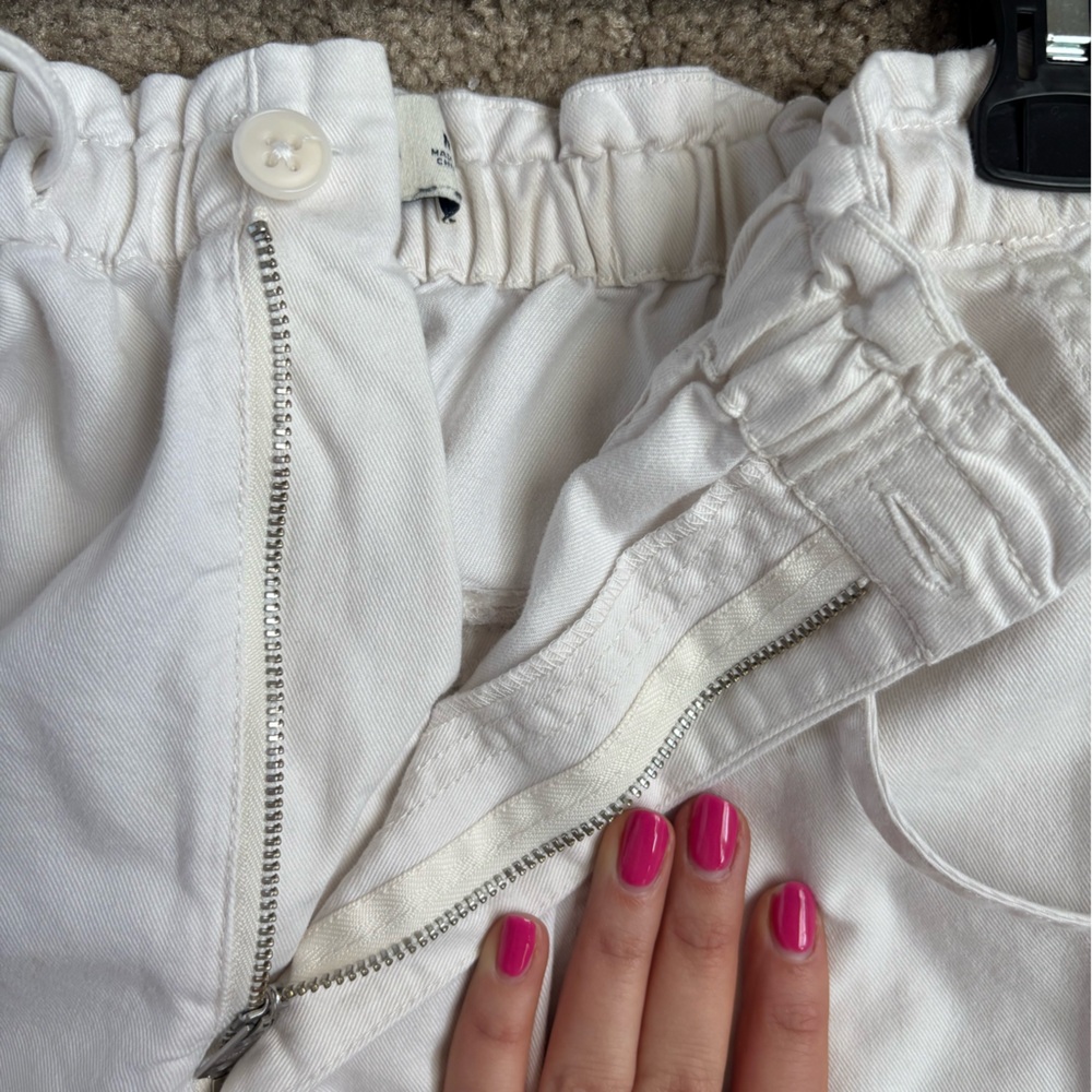 Abercrombie & Fitch White Cargo Pants - Picture 3 of 4